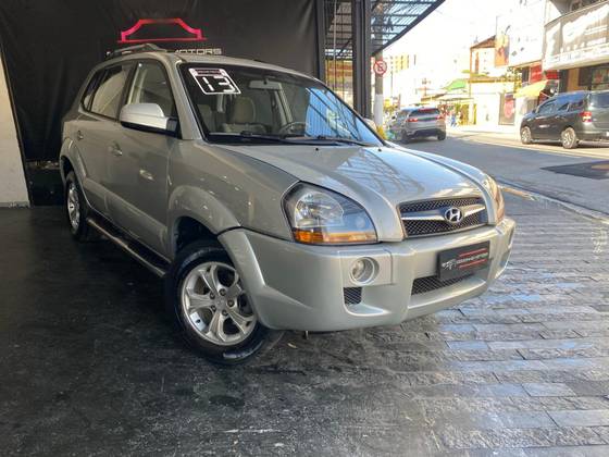 HYUNDAI TUCSON 2.0 MPFI GL 16V 142CV 2WD GASOLINA 4P MANUAL HYUNDAI TUCSON 2.0 MPFI GL 16V 142CV 2WD GASOLINA 4P MANUAL